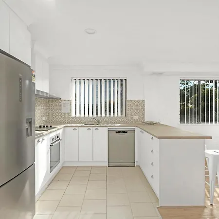 Husky 56 Beachfront Villa'S - Great Location On The Beach Huskisson Exterior photo