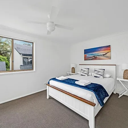 Husky 56 Beachfront Villa'S - Great Location On The Beach Huskisson Exterior photo