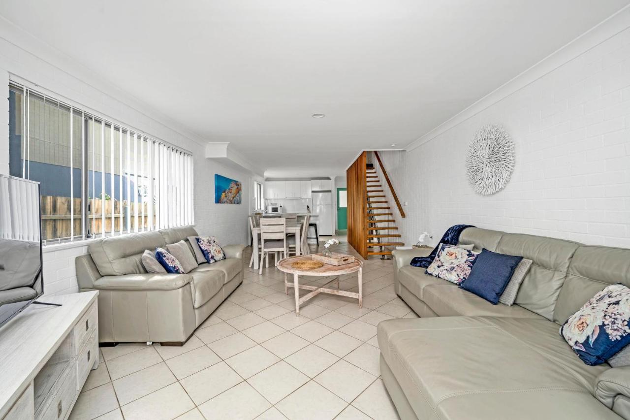 Husky 56 Beachfront Villa's - Great Location On The