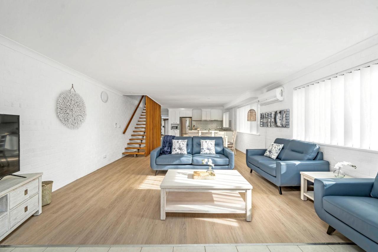 Husky 56 Beachfront Villa's - Great Location On The